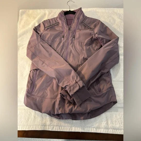 Lululemon Spring Forward Jacket - Picture 13 of 16